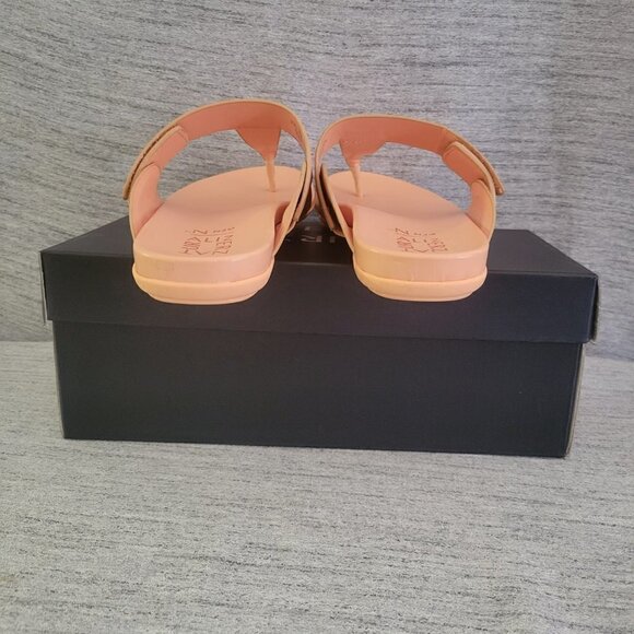 Naturalizer GenN-Twirl Thong Sandals - Picture 3 of 7